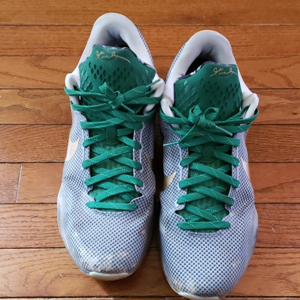 Nike Kobe mens size 13